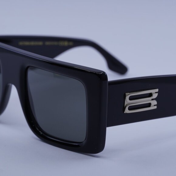 Victoria Beckham VB677S 001 Sunglasses Black Square Frame, Grey Lenses - Picture 4 of 13